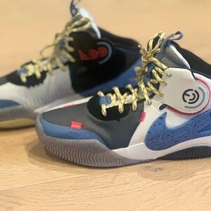 Nike Air Deldon basketball shoes